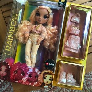 Georgia Bloom rainbow High doll nib